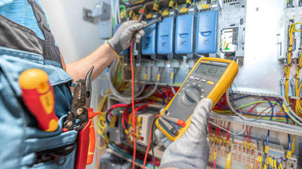 Best 24-Hour Electrician  in Petaluma, CA